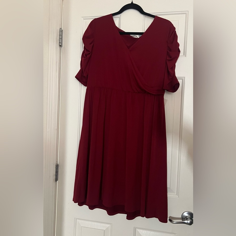 Women’s XL Elegant Burgundy Dress